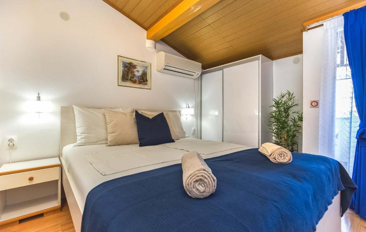 Zlata Apartment โปเรช ภายนอก รูปภาพ