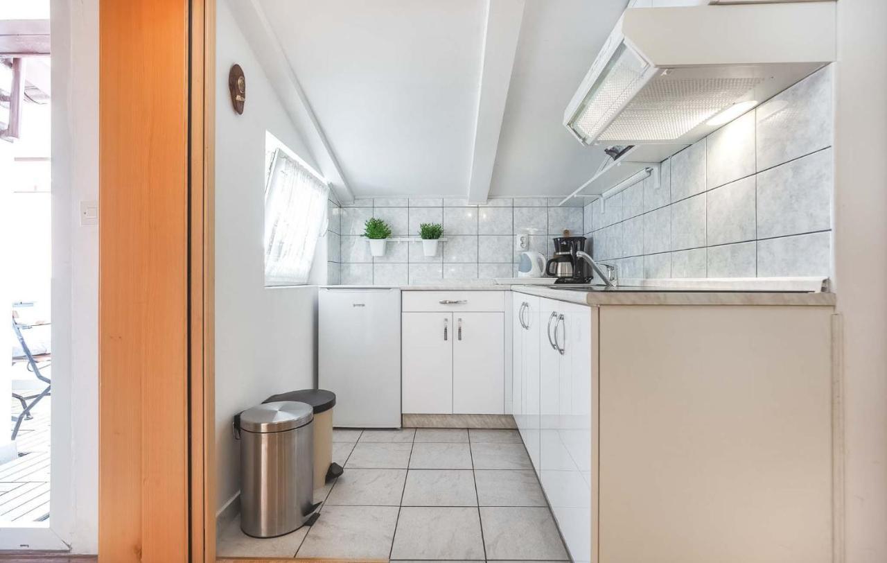Zlata Apartment โปเรช ภายนอก รูปภาพ
