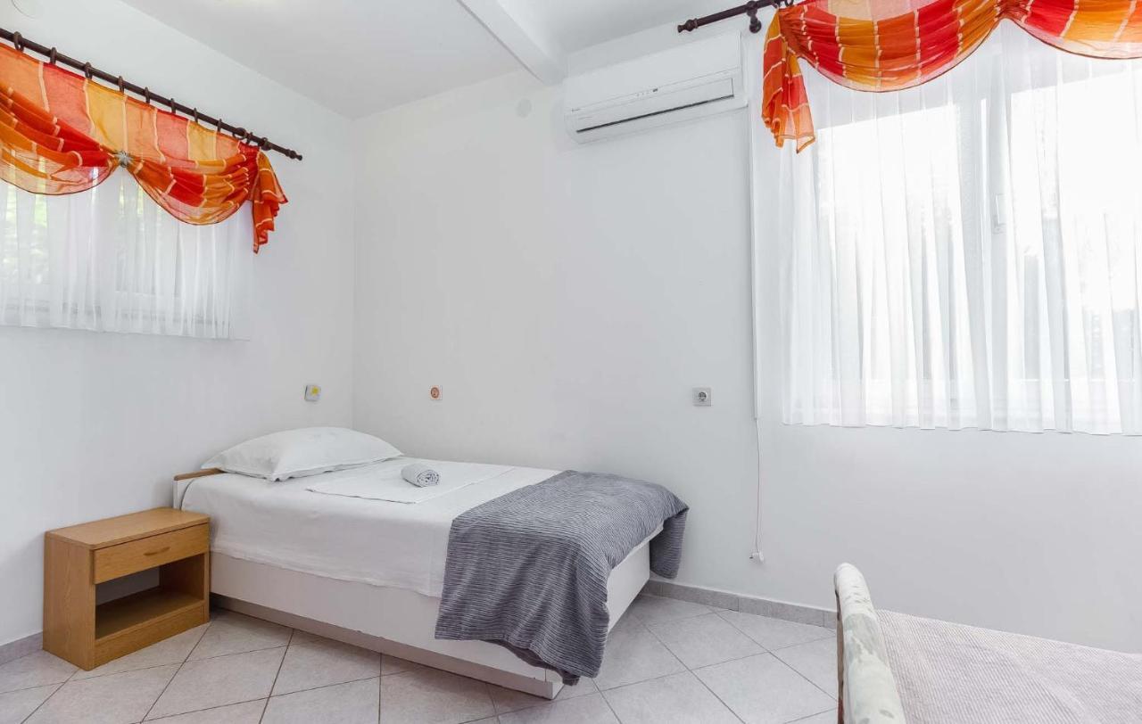 Zlata Apartment โปเรช ภายนอก รูปภาพ
