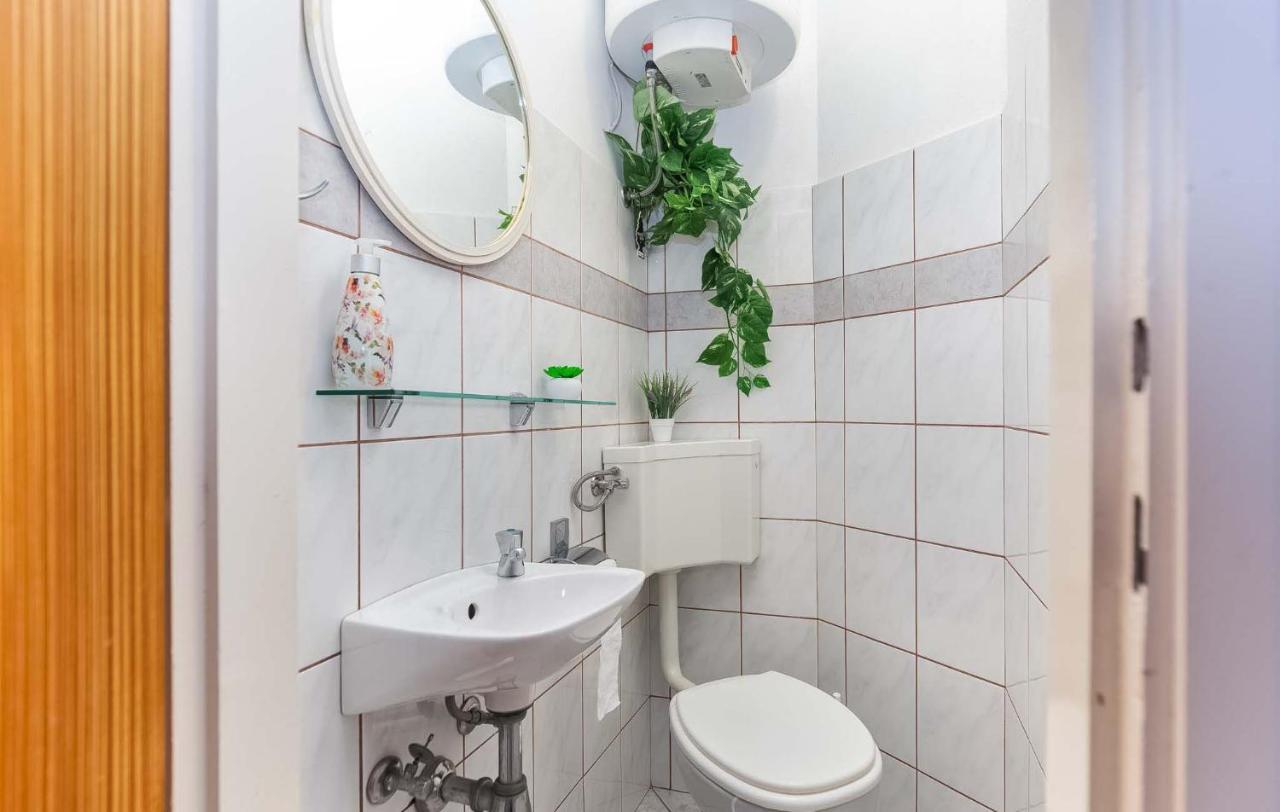 Zlata Apartment โปเรช ภายนอก รูปภาพ